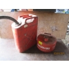Image 1 : 2 METAL GAS CANS