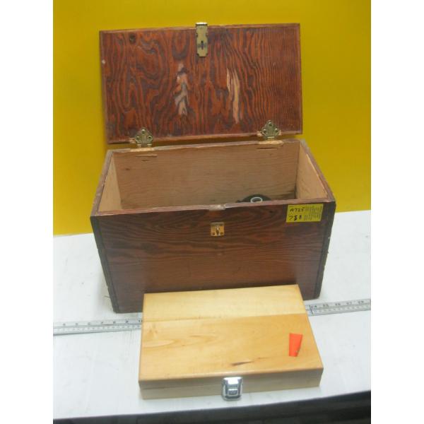 WOODEN BOX W/ROUTER, BITS 