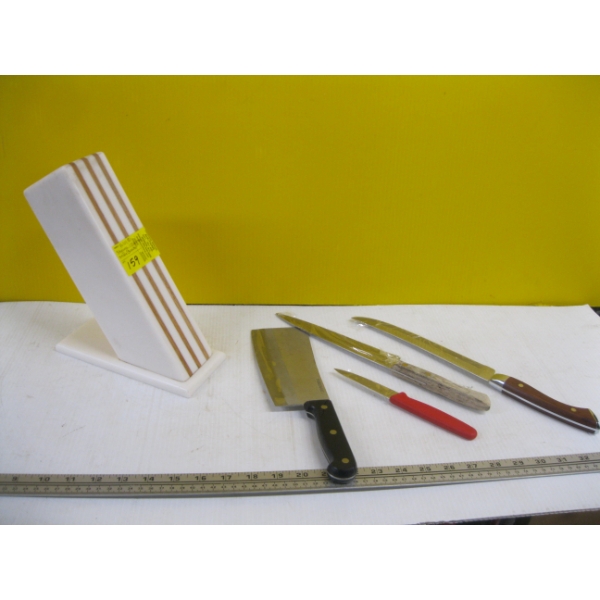 3 KNIVES & CLEAVER & A KNIFE BLOCK
