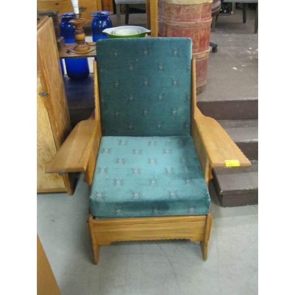 OAK FRAMED CHAIR W/UPHOLSTERED GREEN CUSHIONS