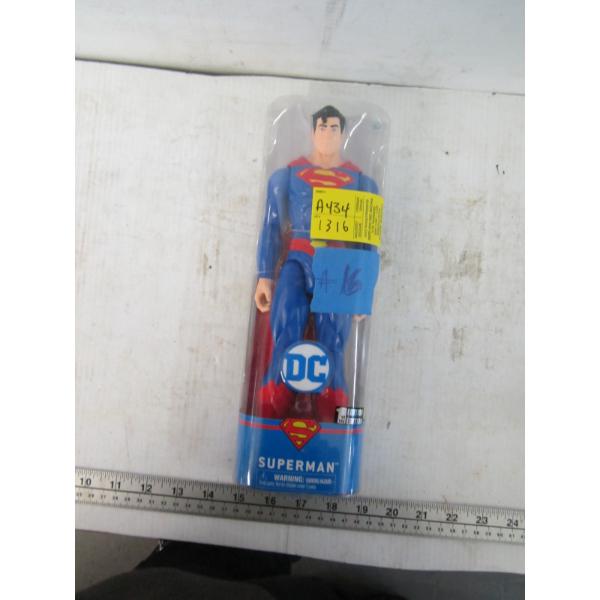 SUPERMAN FIGURINE