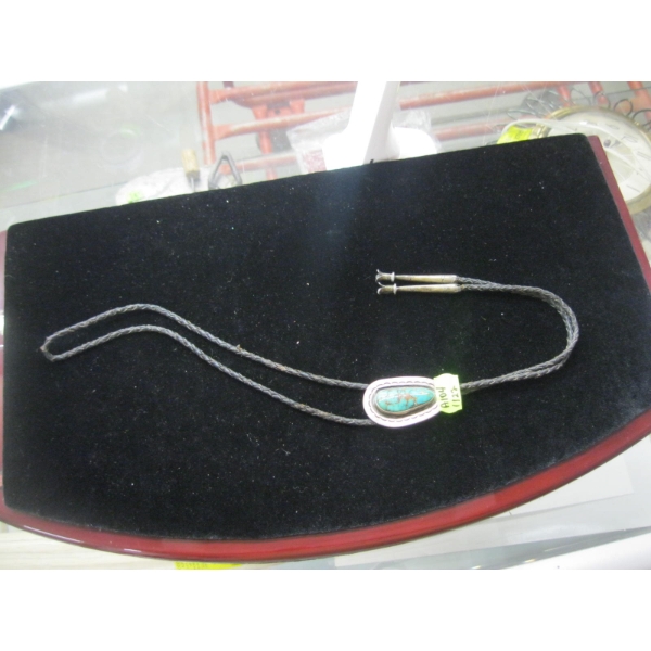 NAVAJO BOLO TIE W/TURQUOISE STONE