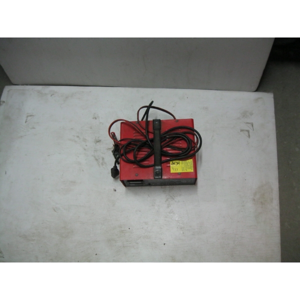 POWERTECH 10 2AMP 12V BATTERY CHARGER