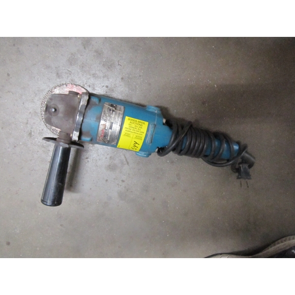 MAKITA CORDED 125" DISC GRINDER
