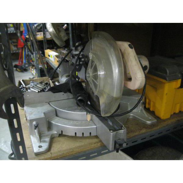 CHICAGO COMPOUND SLIDING MITER SAW