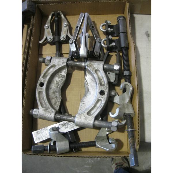 BOX OF ASST'D PULLERS, BEARING BREAKERS, ETC.