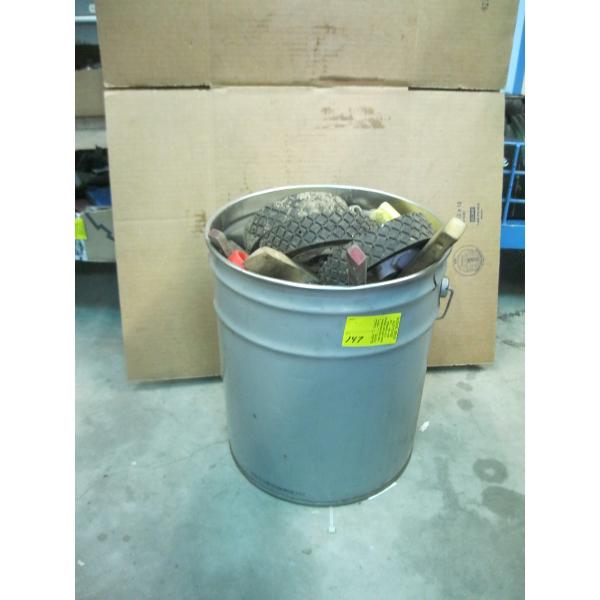 BUCKET W/MISC. WHEELS, WIRE BRUSHES, ETC.