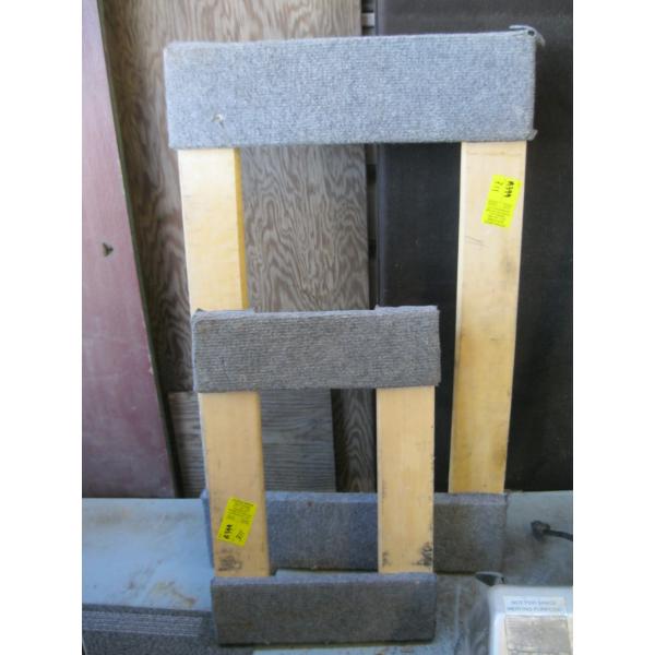 2 SM. 4 WHEEL CARTS
