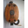 Image 7 : 4 WOODEN & METAL PULLEYS