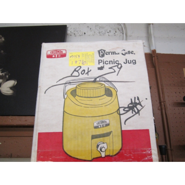 VINTAGE THERMOS JUG IN BOX