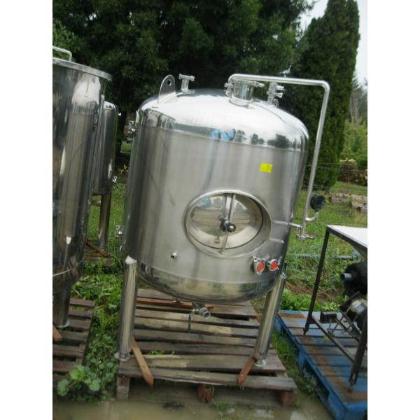 STAINLESS STEEL TANK - APPROX. 42"X42" APPROX 500L