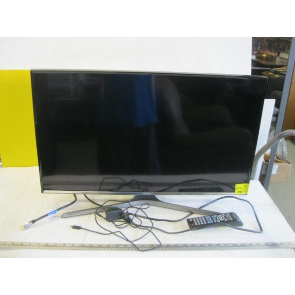 SAMSUNG 32" TV W/REMOTE