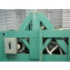 Image 4 : HEAVY DUTY ELECTRIC OVER HYDRAULIC PRESS ON CASTORS W/ACCESS.