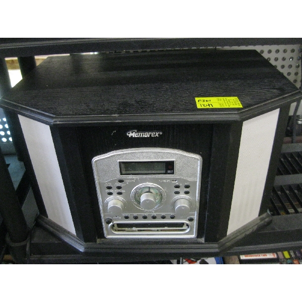 MEMOREX VINTAGE LOOK STEREO W/TURNTABLE, CD PLAYER, ETC.