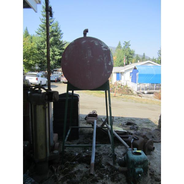 FUEL TANK ON STAND