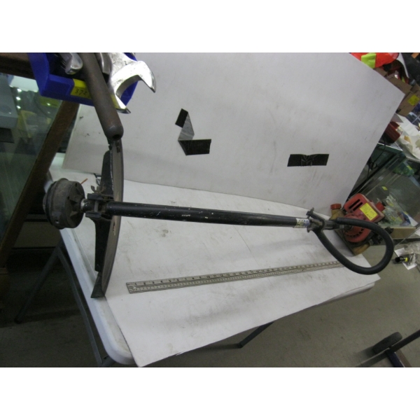 HOMELITE 17" DUAL CUT GAS POWERED WEED WHACKER
