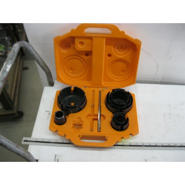 SPIDER 14 PIECE CARBIDE TIP HOLE SAW KIT - MISSING PARTS