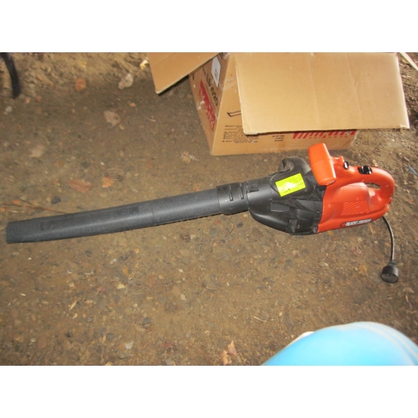 BLACK & DECKER ELECTRIC BLOWER