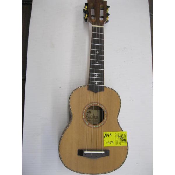 NEW ALOHA UKULELE W/BOX