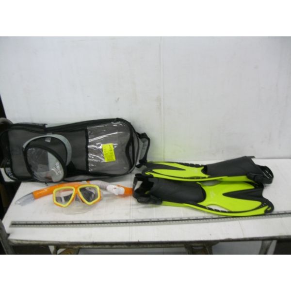 DIVING MASK, SNORKEL & FLIPPER SET