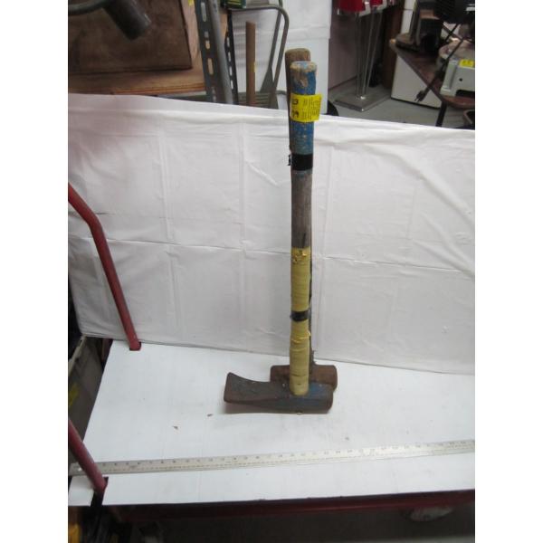 2 SLEDGEHAMMERS