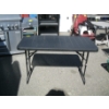 Image 1 : FOLDING 4' TABLE