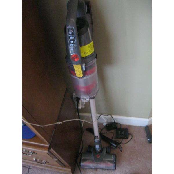 HOOVER CORDLESS VACUUM