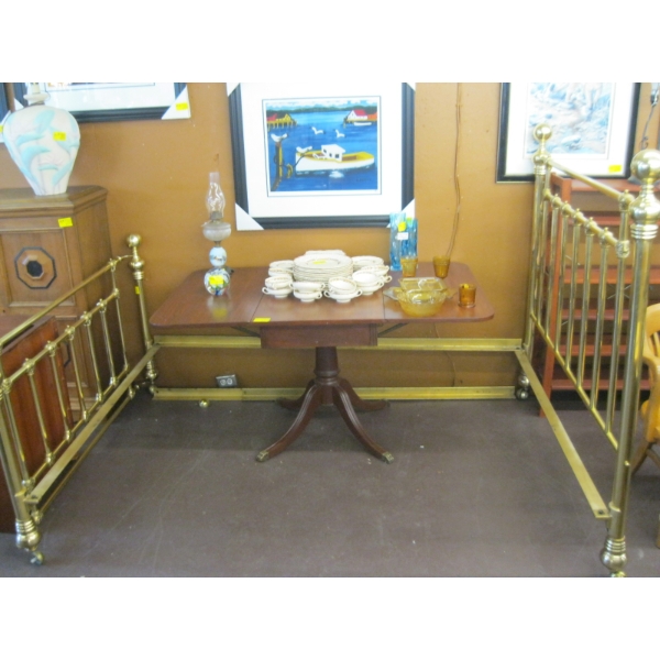 QUEEN SIZE HEAVY CAST & BRASS BEDFRAME