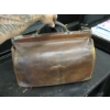 Image 2 : ANTIQUE DOCTOR'S BAG