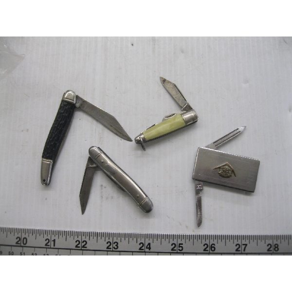 SM. BAG OF POCKETKNIVES