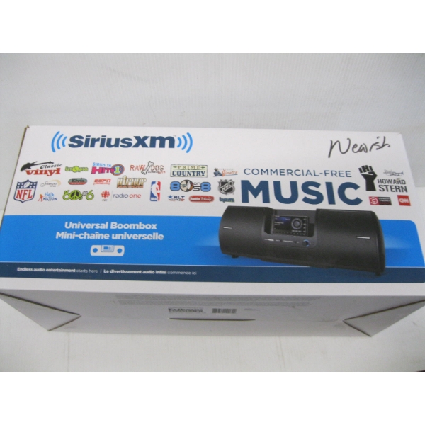 SIRIUS XM UNIVERSAL BOOMBOX RADIO