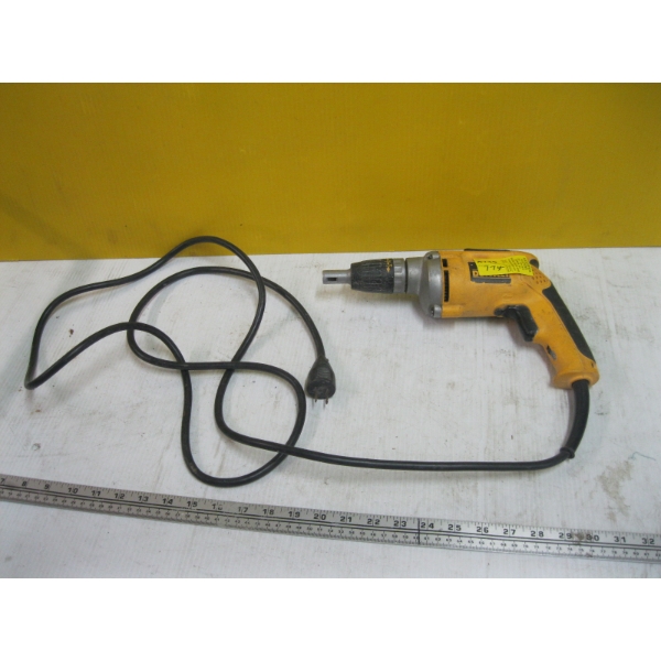 DEWALT DRYWALL SCREWDRIVER