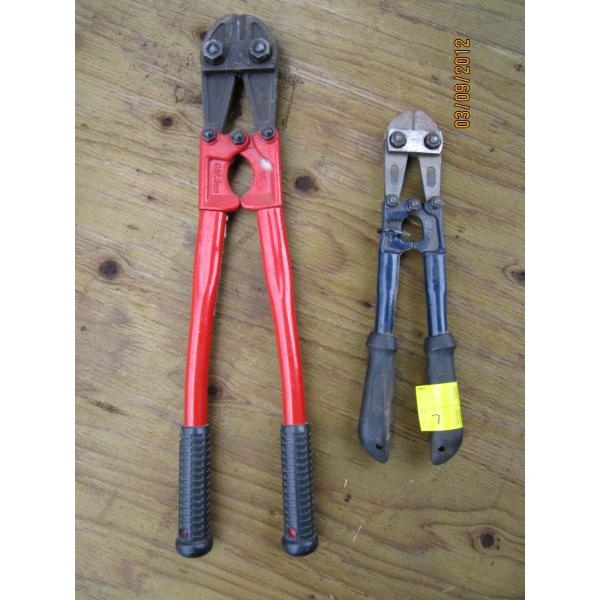 2 PAIR OF BOLT CUTTERS