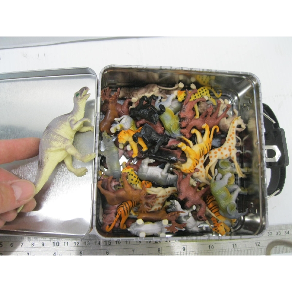 METAL CONTAINER W/ASST. PLASTIC ANIMALS