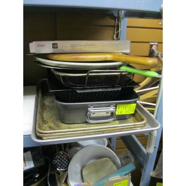 MISC. BAKING PANS & TRAYS, PIZZA PANS, ETC.