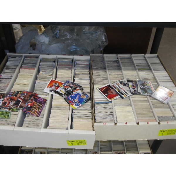 2 BOXES OF SPORTS COLLECTOR CARDS