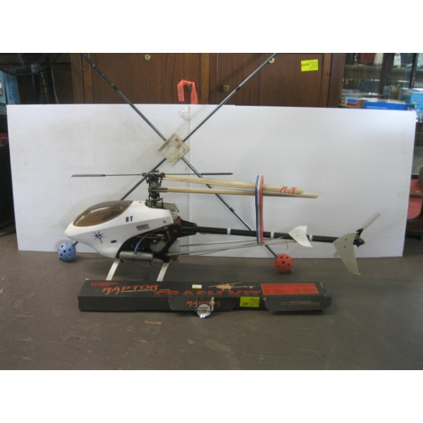 THUNDER TIGER GAS OPERATED REMOTE CONTROL HELICOPTER