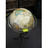 Image 1 : GLOBE ON STAND