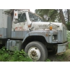 Image 2 : NAVISTAR INT'L 2000 MODEL 2674 TRUCK W/24' VAN BODY & HYDRAULIC TAILGATE- 347,723 KM - NO PAPERS