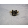 Image 4 : 10KT RING W/"M" OR "W" INITIAL, 2.7G, SZ 10