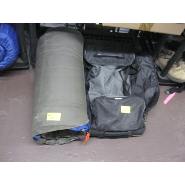 ROLL OUT SELF INFLATING CAMP MATTRESS & A BENCH DUFFLE BAG
