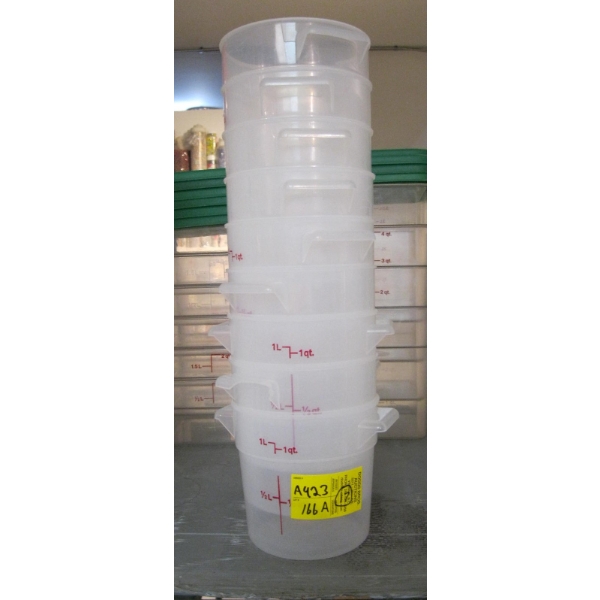 9 - 1QT PLASTIC CONTAINERS W/SOME LIDS