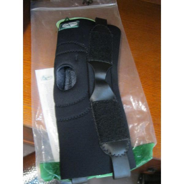 XS NEW KNEE BRACE