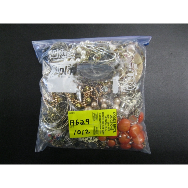 BAG OF COSTUME JEWELLERY