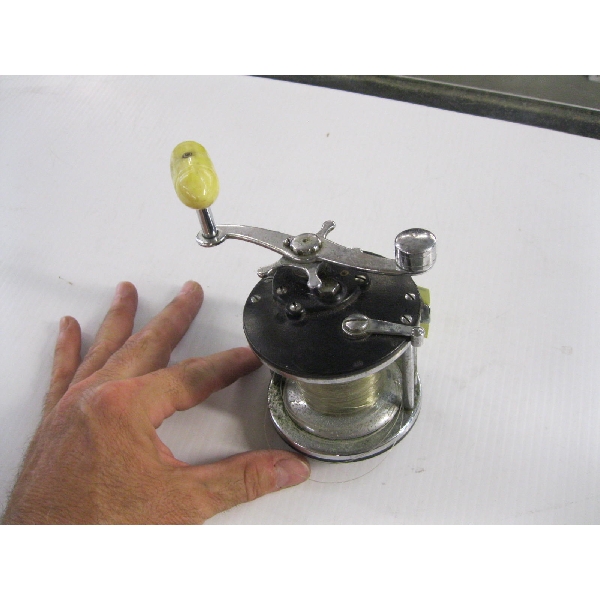 PENN FISHING REEL