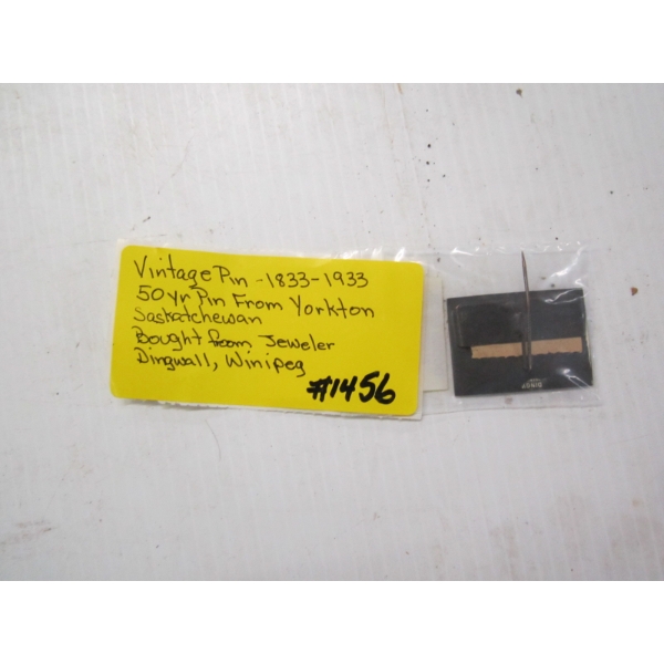 VINTAGE PIN