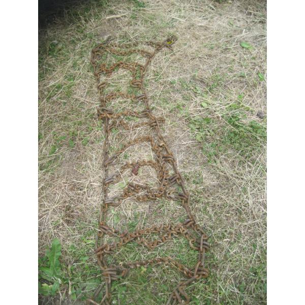 PAIR OF TRUCK CHAINS