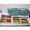 Image 1 : 10 LARGER TRAIN CARS