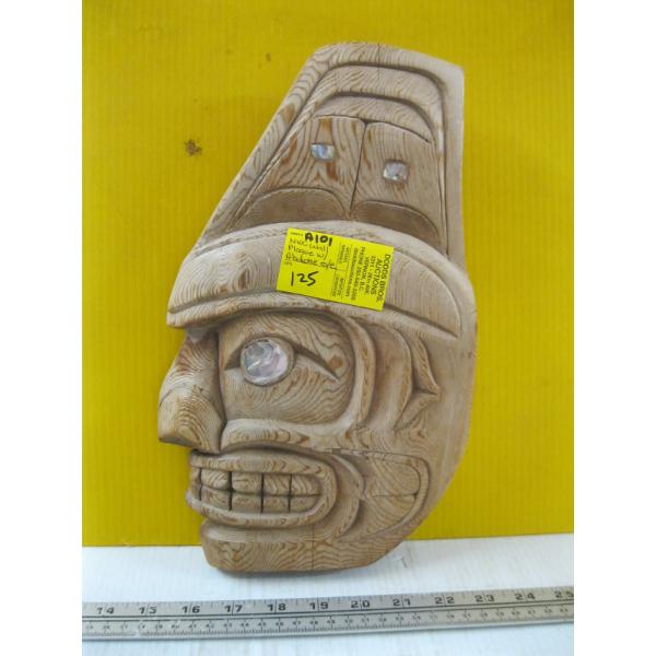 NWC WALL PLAQUE W/ABALONE EYE