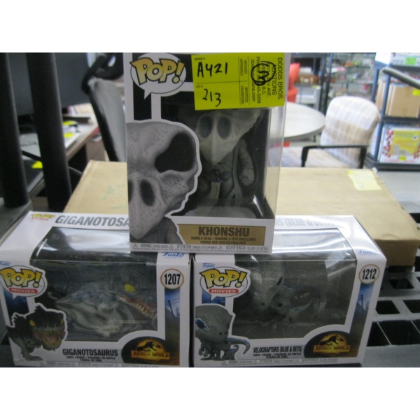 3 POP BOBBLE HEADS